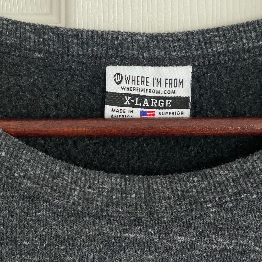 Joe Burrow Cropped Crewneck Sweatshirt XL Made in USA Lightweight Layering - Picture 2 of 4
